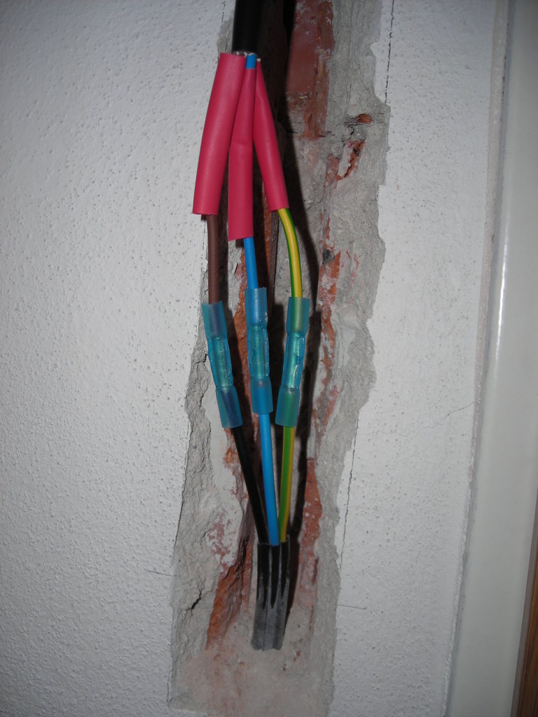 Jak spojit Navrtaný kabel?
